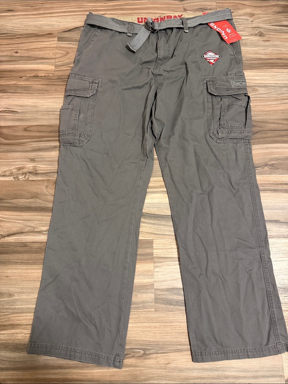 Unionbay Survivor Cargo Pants Men's 42x32 Gray Belt Cotton Straight Leg NWT